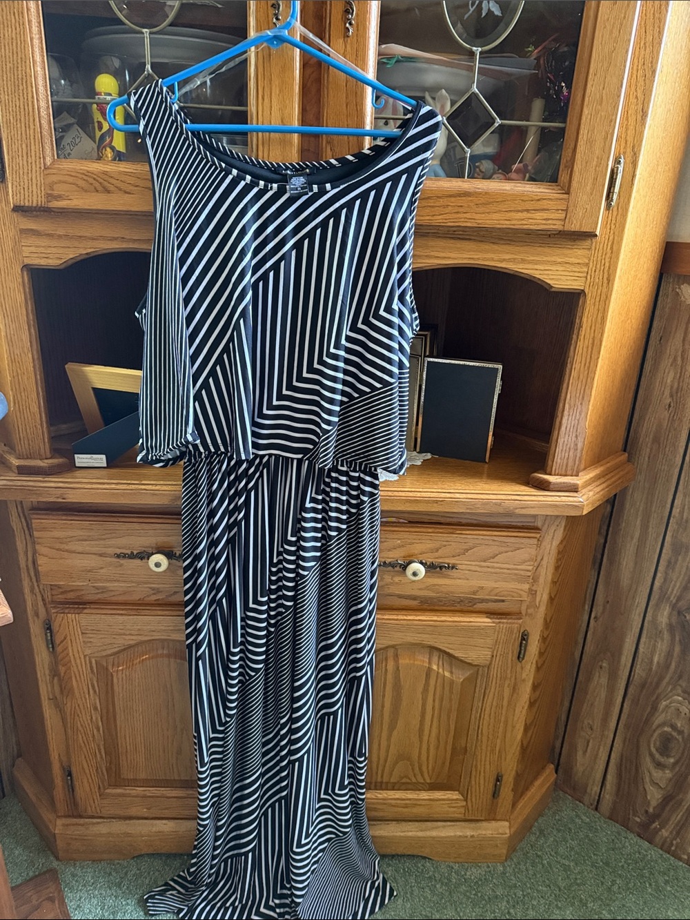 Robert Louis Black and White Striped Geometric Maxi Dress nwot 2x